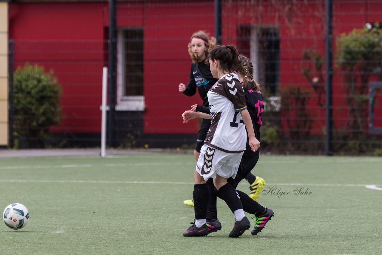 Bild 206 - B-Juniorinnen St.Pauli - C-Juniorinnen SV Steinhorst : Ergebnis: 1:2